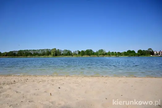 Jezioro Gołuchowskie - plaża, kąpielisko i atrakcje na weekend
