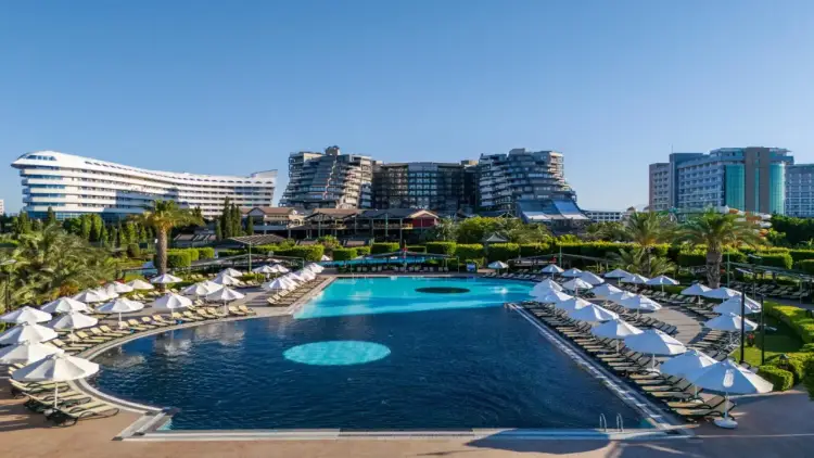 Limak Lara De Luxe - czy warto wybrać ten hotel w Antalyi?